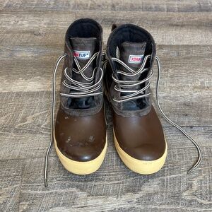 XTRATUF Women's Brown and Tan Winter Boots